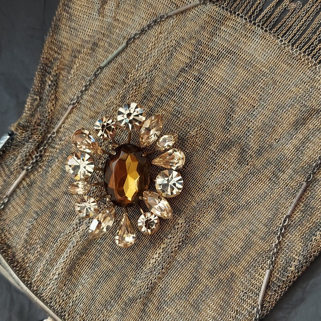 Regency Signed Sparkly Raised Brooch